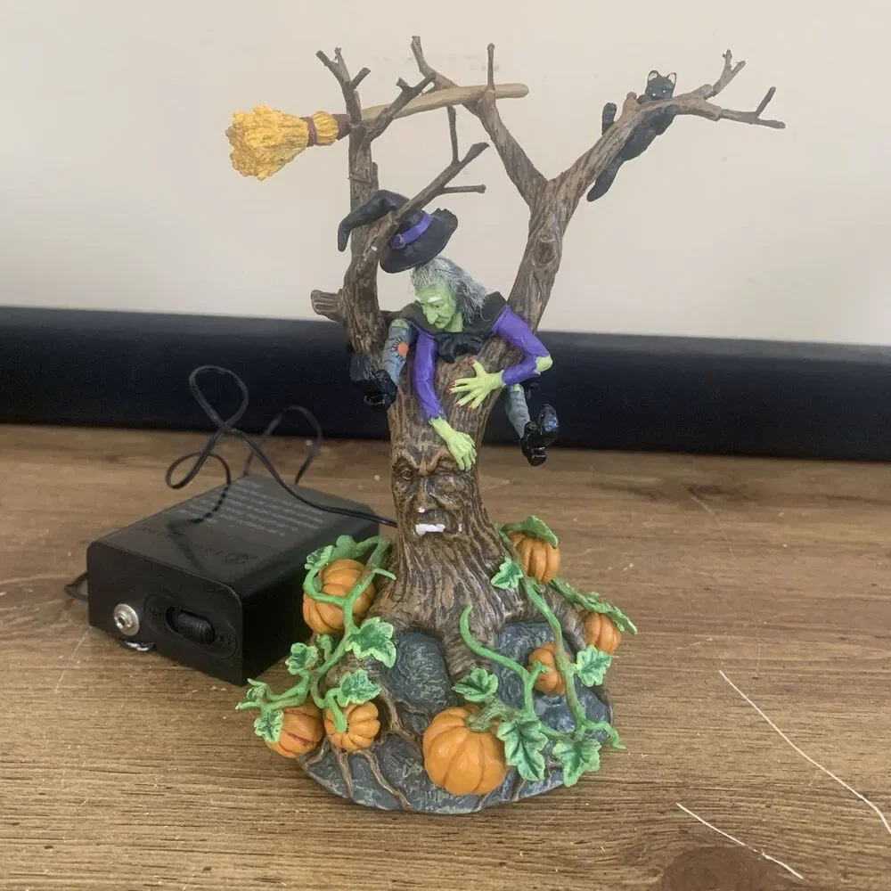 Dept 56 Village Accessories Witch Crash 56.53056 Head Doesn’t Spin Parts Only